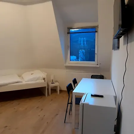 Apartment Work & Stay- In *