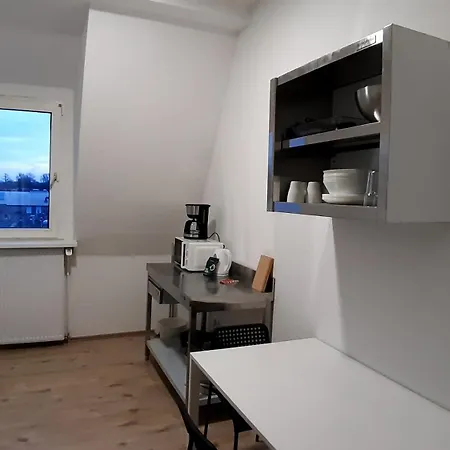 Work & Stay- In *